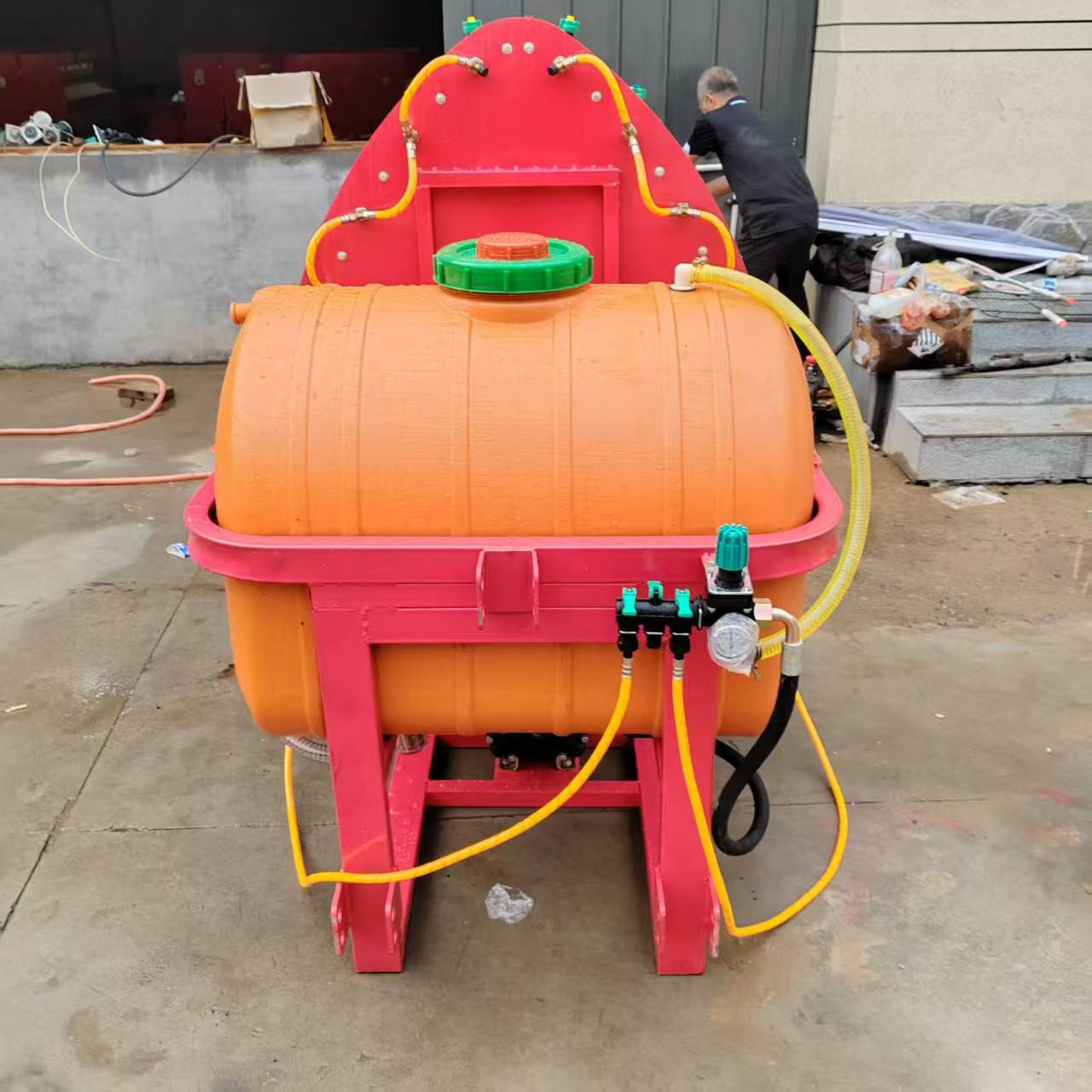 Навесной опрыскиватель для тра – обзор и цена Orchard Sprayer Tractor